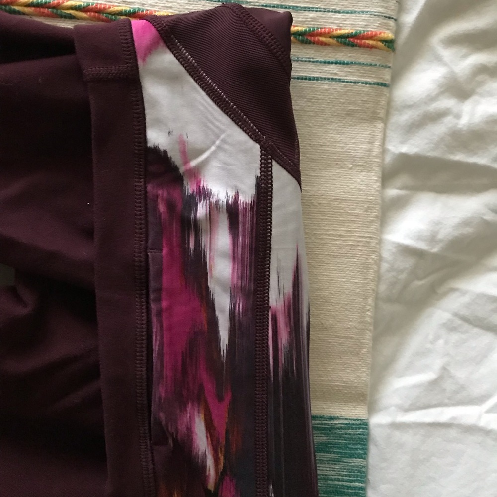 Lululemon - Picture 3 of 3